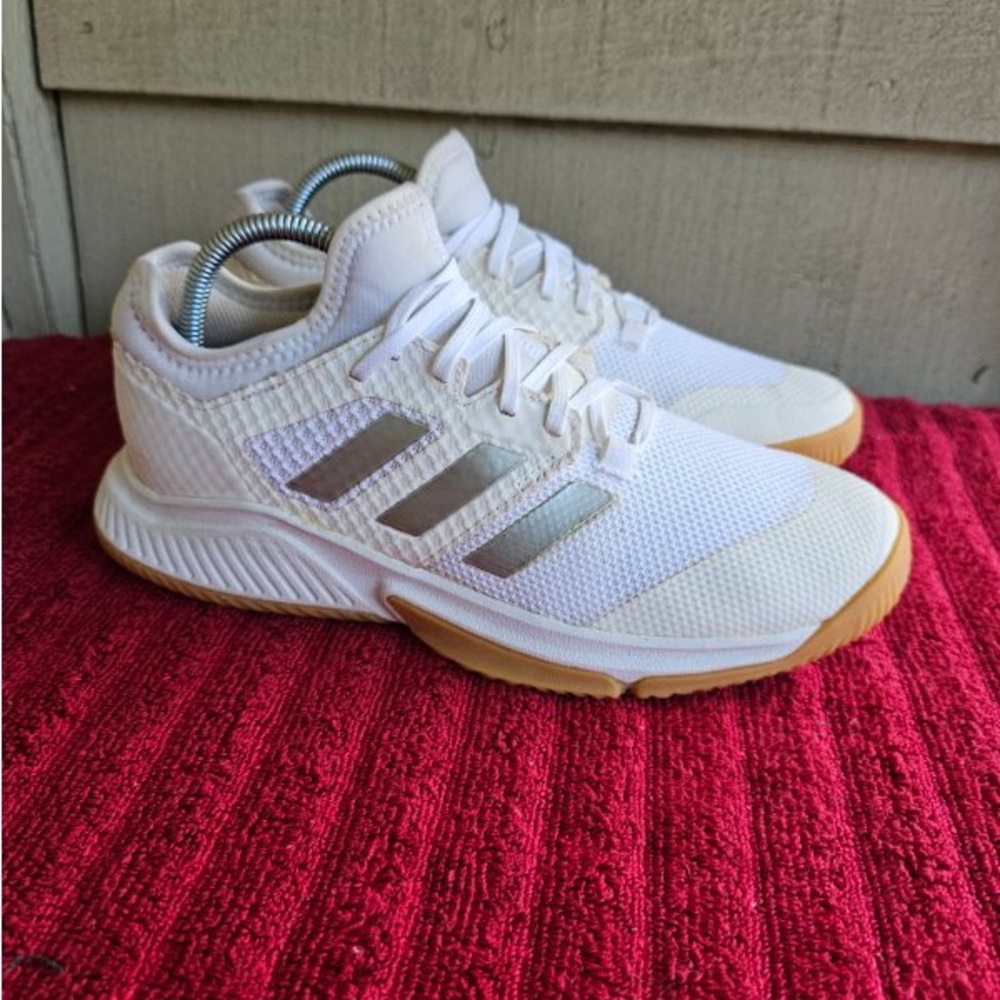 Adidas Court Team Bounce Women’s Volleyball Shoes Size 8.5